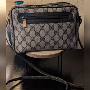 Vintage GUCCI GG Supreme Ophidia Canvas Crossbody Bag 💙💙🩵💙